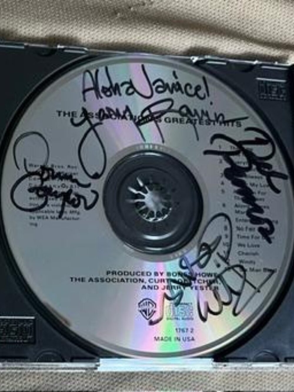 The Associations Greatest Hits signed by band members Del,Donni & others
